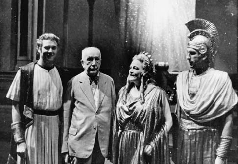 1944: premiera absolută a operei 