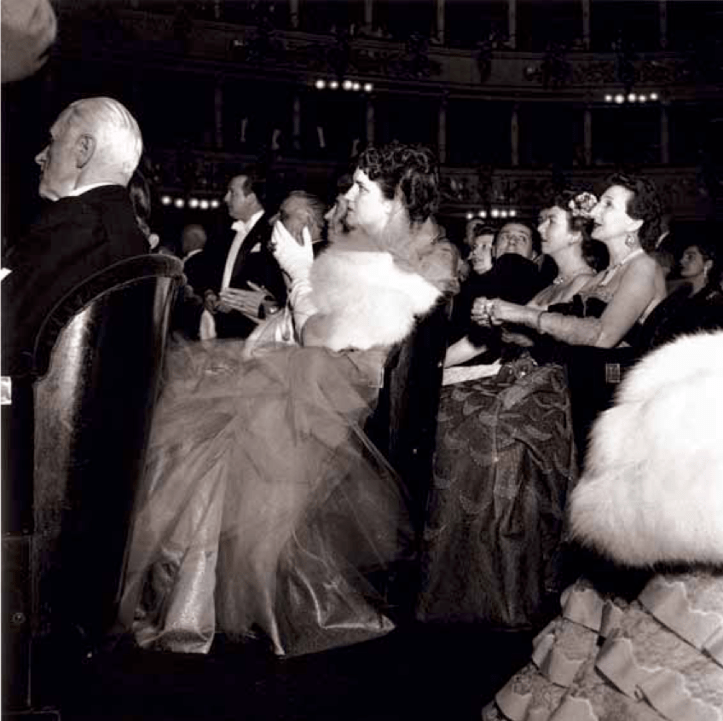 Publicul de la Teatro alla Scala, 1951 © E. Piccagliani, Teatro alla Scala.
