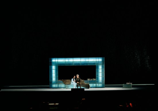 Evgheni Oeghin @ Wiener Staatsoper, regia Falk Richter (imagine din stagiunea 2010-2011)