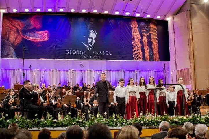 12004110_942408759136062_5659071661841451632_n