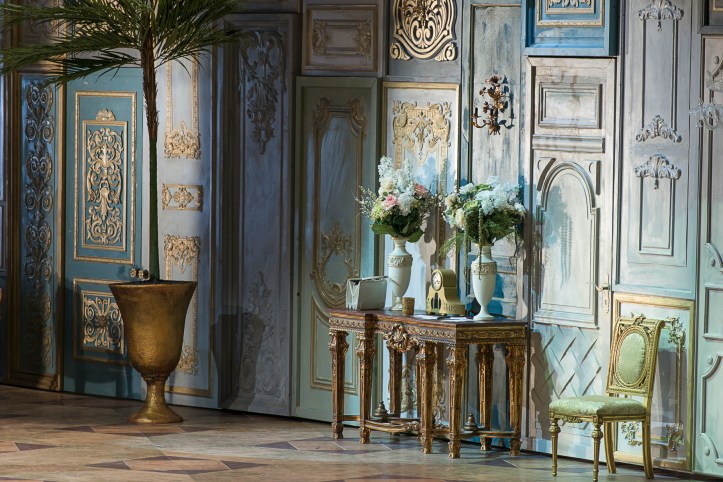 La traviata: Decor, Actul II