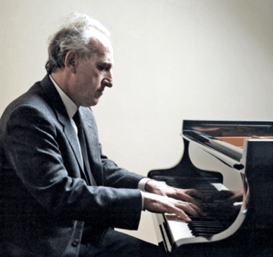 Solist instrumentist În concert: 10.000 de euro în orchestrele regionale. Până la 50.000 de euro în recital (aici, Maurizio Pollini)