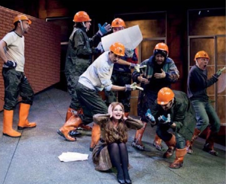 Montarea lui Dmitri Bertman pentru Das Liebesverbot la Opera Helikon din Moscova în 2012